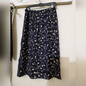 Beautiful vintage floral skirt